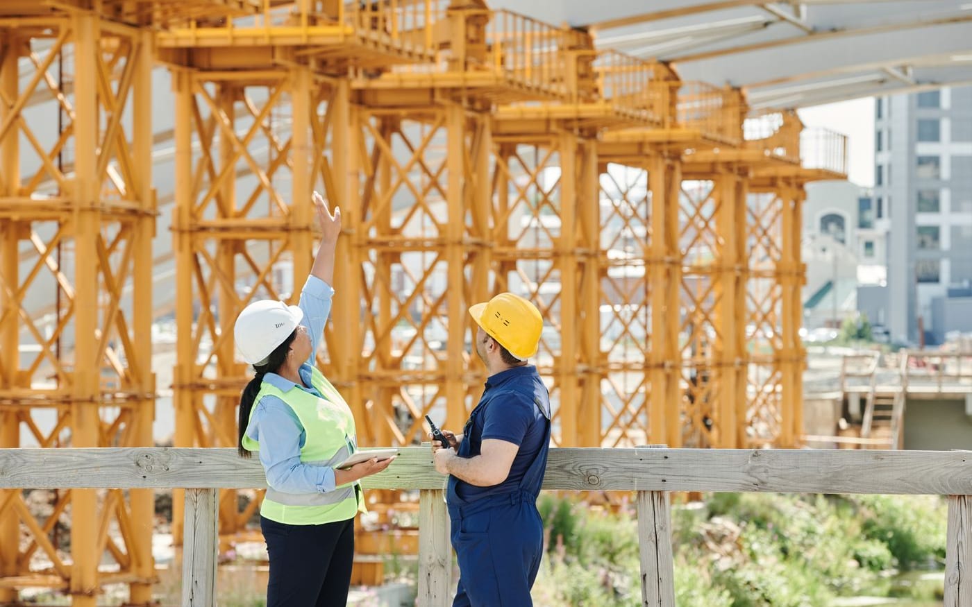 Caçamba em obra — referência para orçamento de aluguel